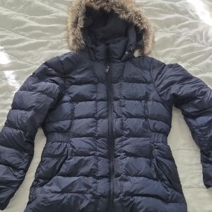 Women's Med Hyvent North Face Navy Puffer Jacket, Hood (Removable Faux Fur)